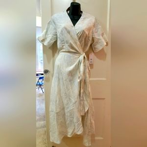 Rachel parcell white with blue flowers wrap dress